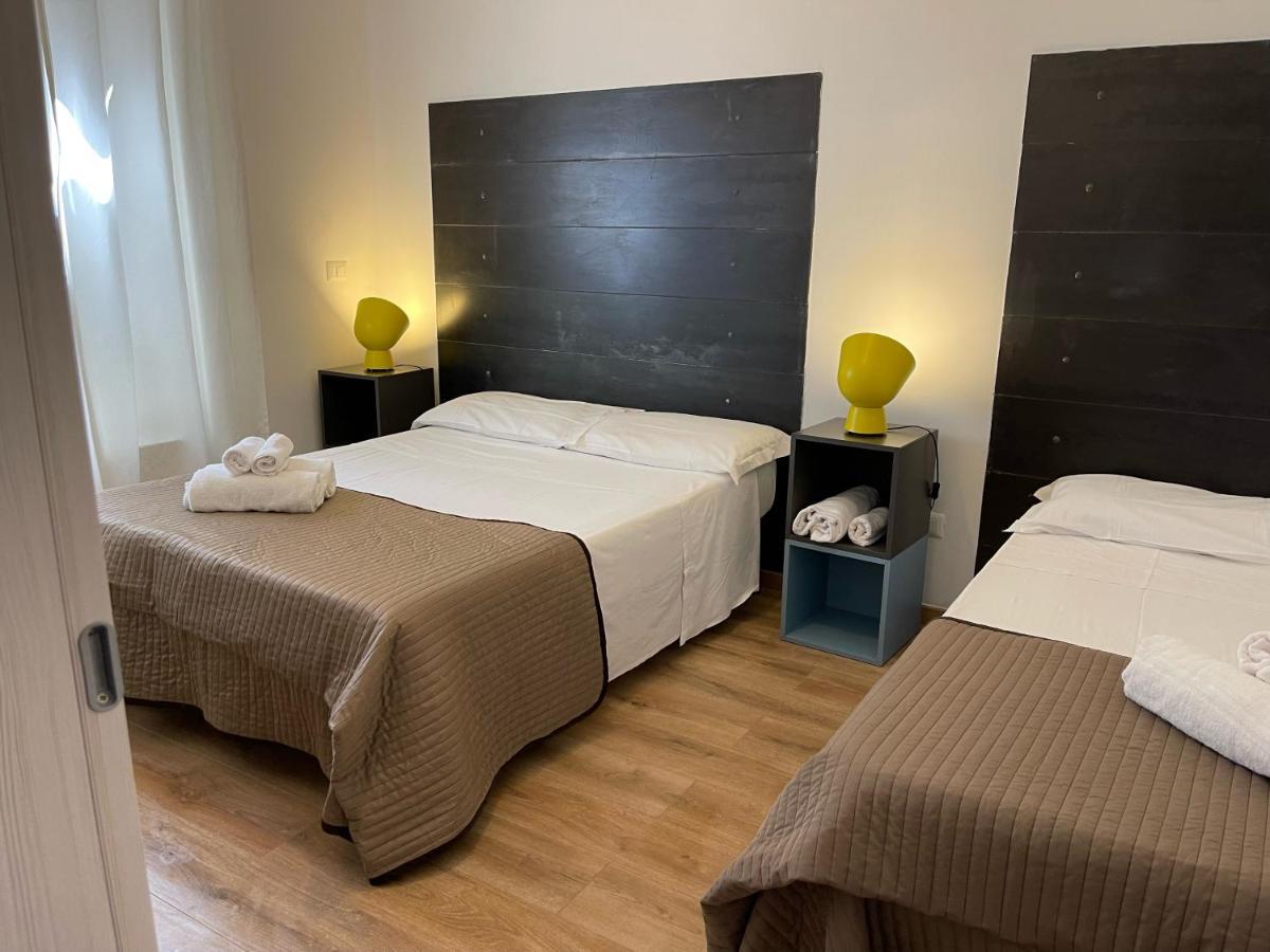 Suite Falisci, Rome